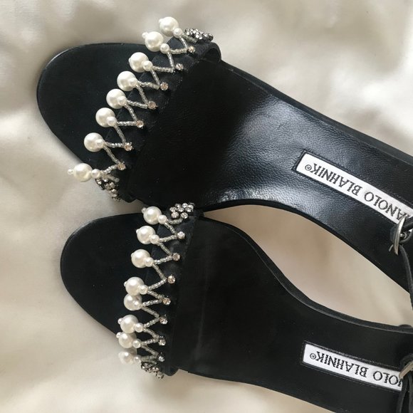 MANOLO BLAHNIK black suede with beading heel - Picture 6 of 9